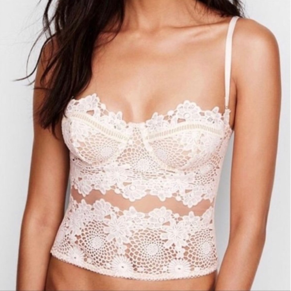VICTORIA SECRET Ivory Bustier Corset Size 32C Lace Crochet Y2K Crop Top White